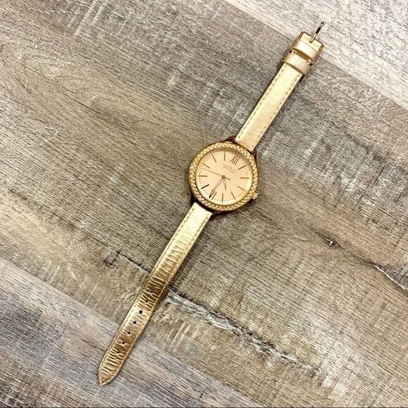 Caravelle rose gold watch   - Picture 2 of 8